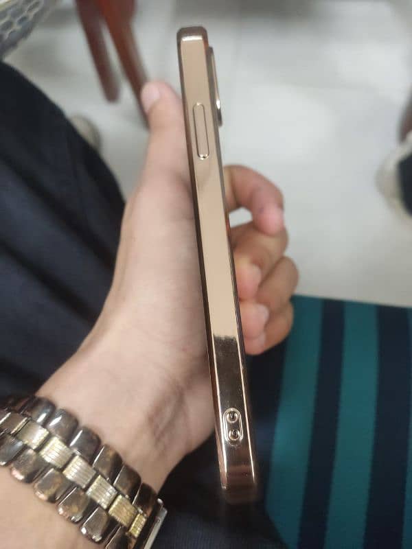 iPhone Xs PTA approved 4