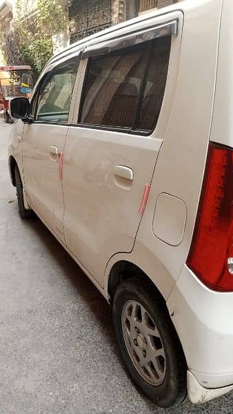 Suzuki Wagon R 2018 12