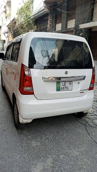 Suzuki Wagon R 2018 13