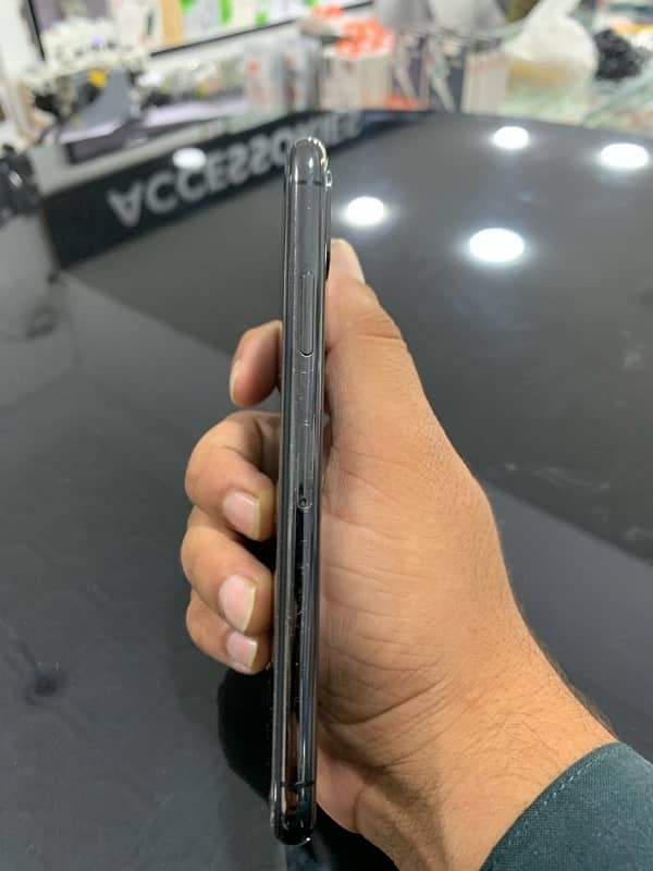 IPhone X pta approved 3