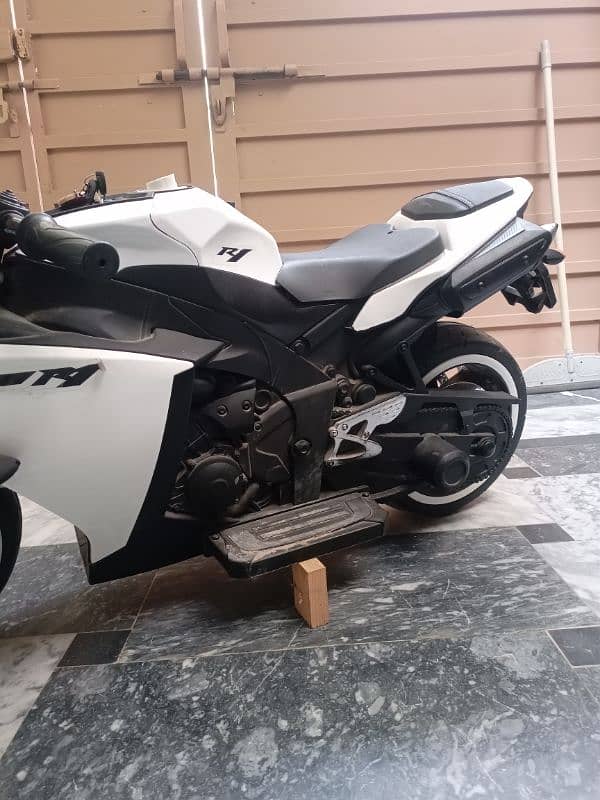 R1 bike 1