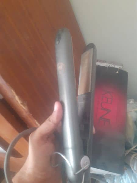 Hair Stainer,Hair Roller With,Hair Curler with Hair Brush. 1