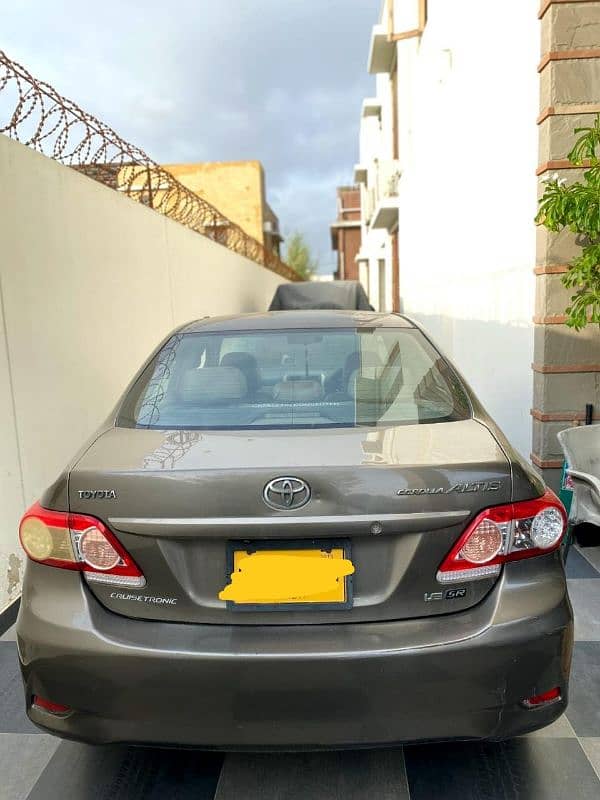 Toyota Corolla Altis 2013 3