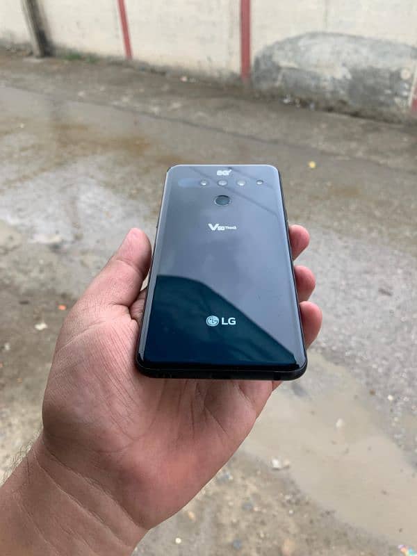 LG v50thinQ 1