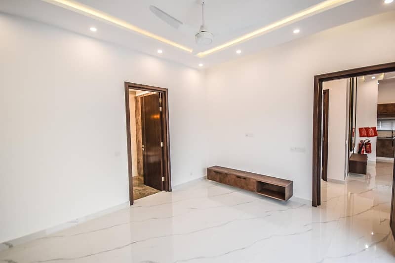 Brand New One Kanal Luxurious Upper Portion Near From Defence Club Hot Location 15