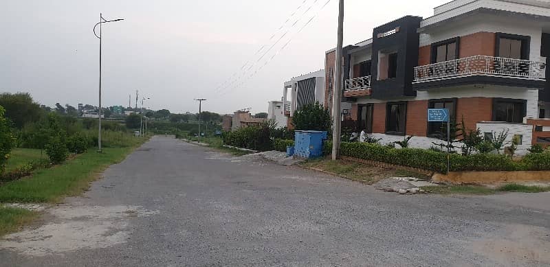 Extra Land Corner Open Facing 30x60 Possession Plot In G-16-4 30