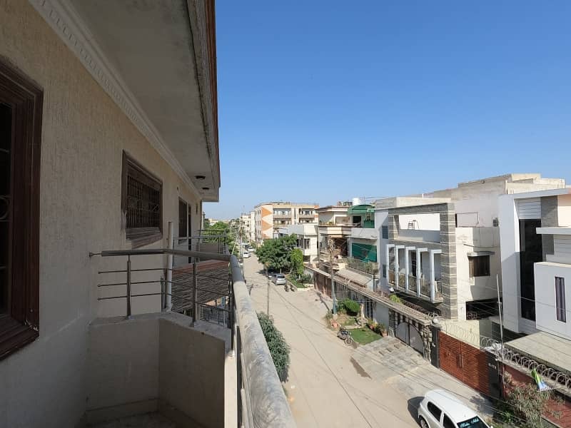 This Is Your Chance To Buy Prime Location Upper Portion In Federal B Area - Block 12 Karachi 14