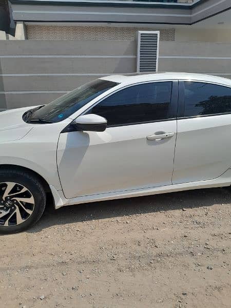 Honda Civic Oriel 2017 13