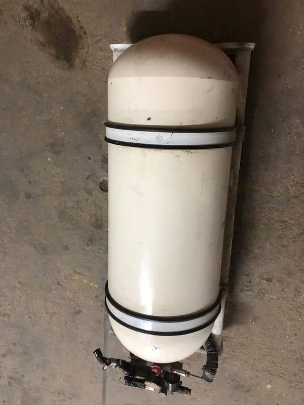 Suzuki CNG kit 55 kg Cylinder Condition 10/10 2