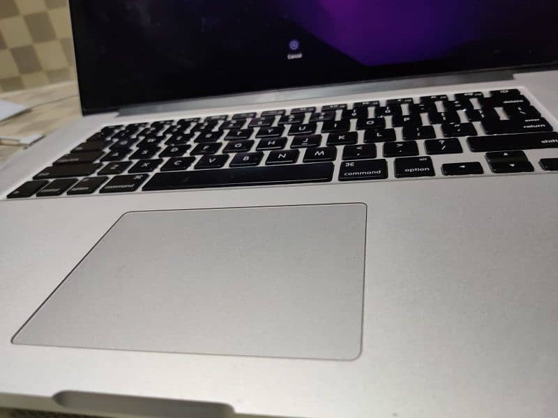 MacBook Pro 1