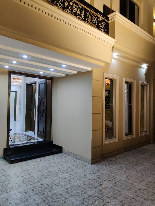 1 Kanal House For sale In Bahria Town - Sector C Lahore 9