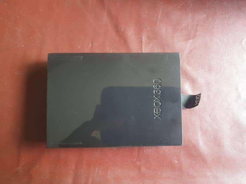 Xbox 360 slim in good condition urgent sell 3