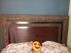 Wooden king size bed in very good condition