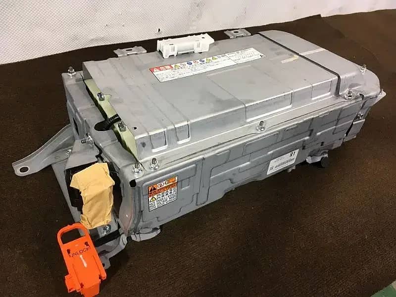 Prius hybrid battery aqua hybrid battery axio hybrid battery 4