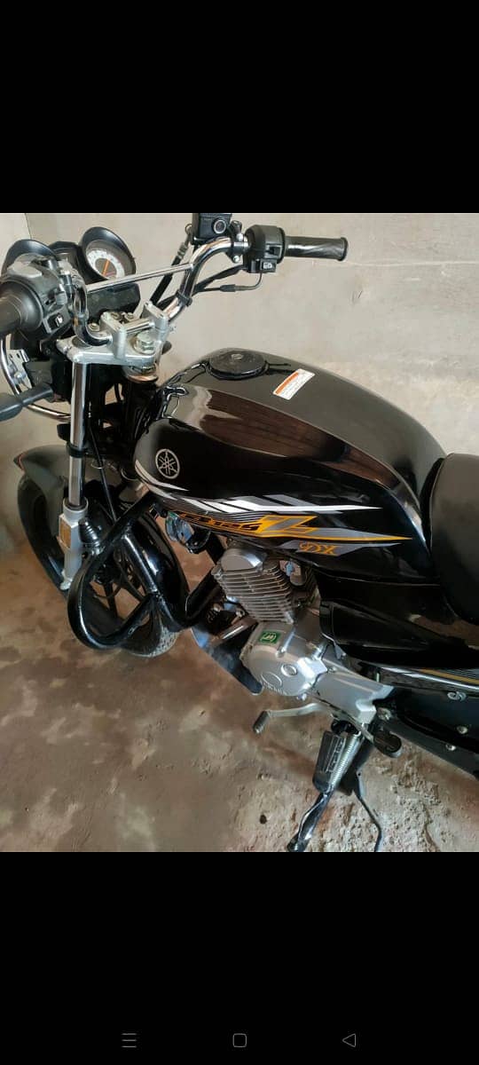 Yamaha YB 125Z-DX 2021 black color 5