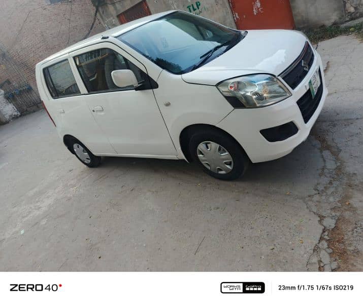 Suzuki Wagon R 2018 1