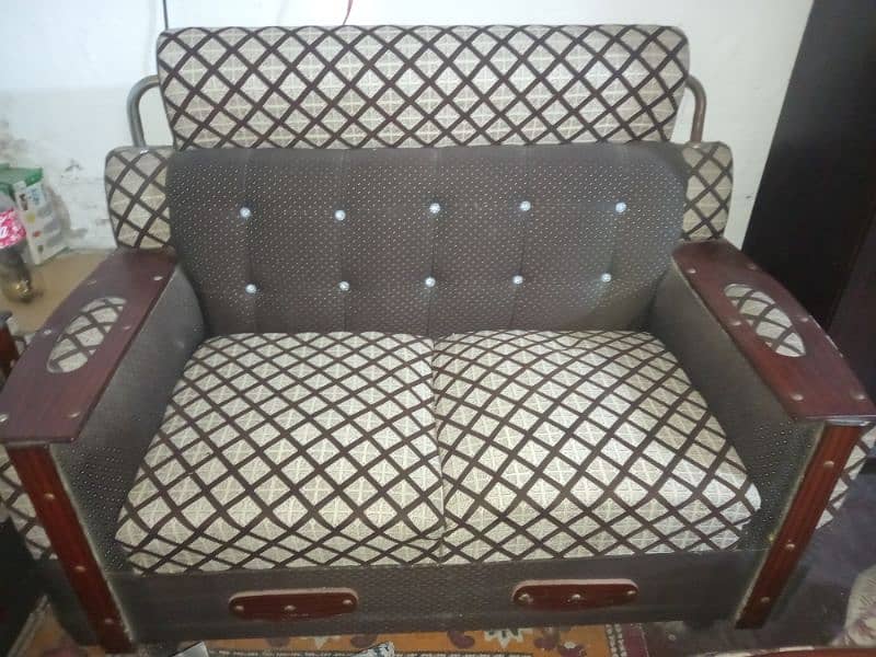 Sofa Set For Sale. 2