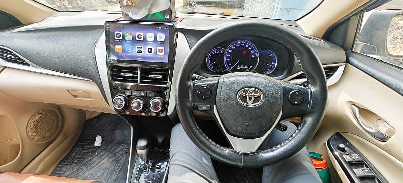 Toyota Yaris 2021 4