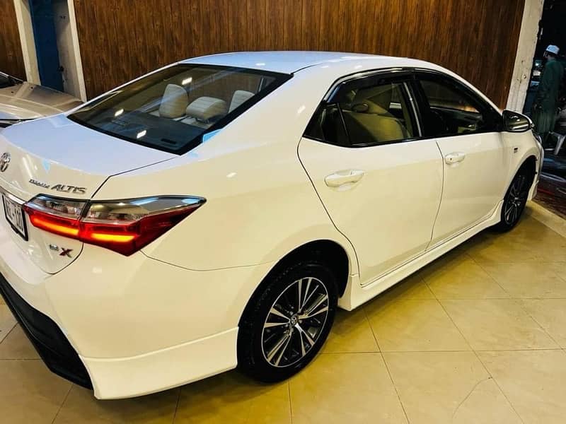 Toyota Corolla Altis 2021 3