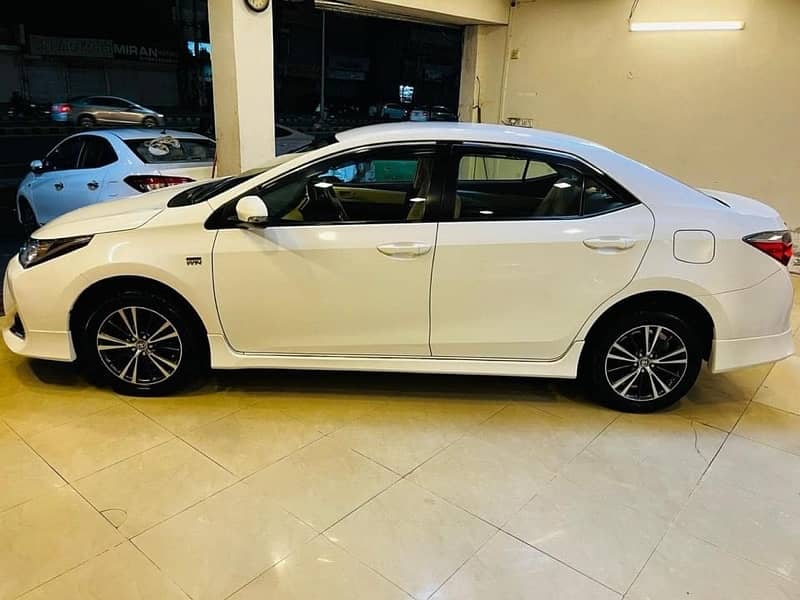 Toyota Corolla Altis 2021 6