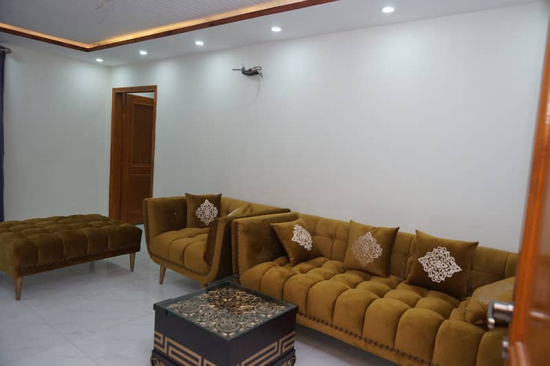 Book One Bed Apartment In Just 7 Lakh On Easy Installment Plan In Bahria Town Lahore 14