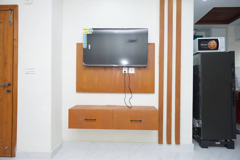 1 BEDROOM IS AVAILABLE FOR RENT IN DAILY BASIS 12