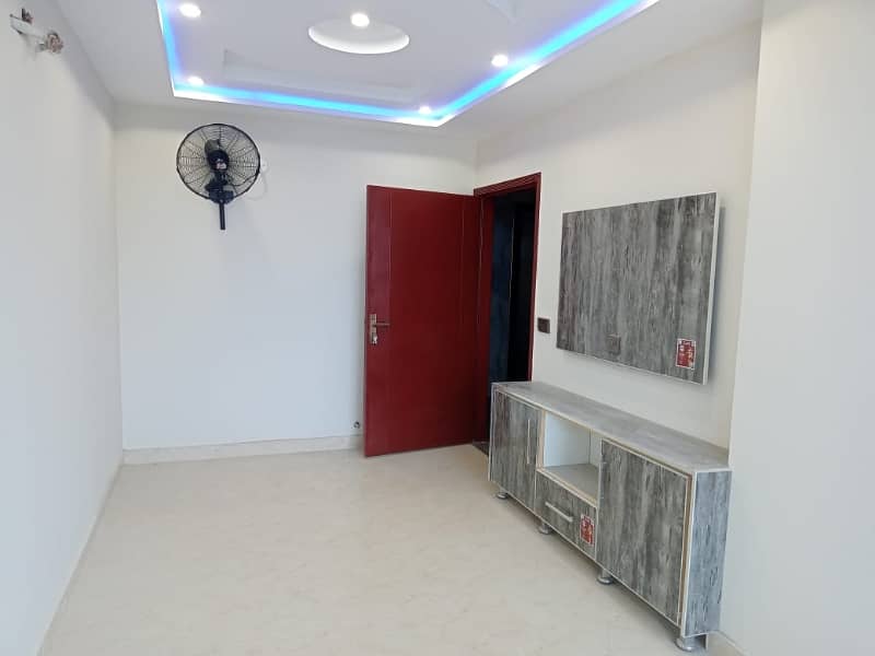 One Bed Non Furnished Apartment For Rent 1