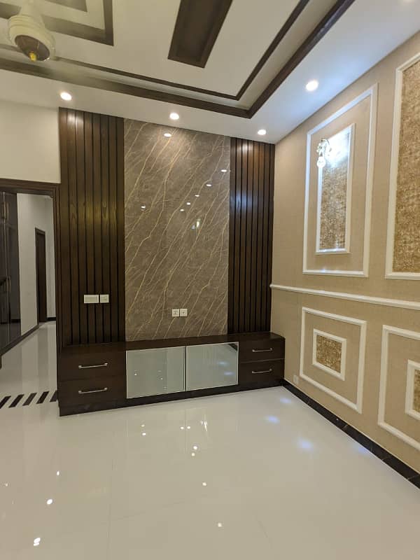 10 Marla Brand New Beautiful Upper Portion For Rent In Iris Block Bahria Town Lahore 7