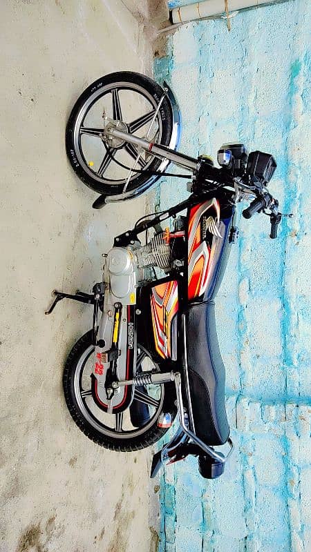 Honda 125 Black 1