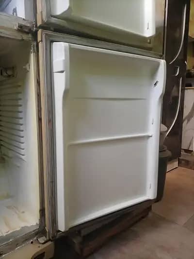 Used Refrigerator for sale 4