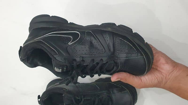 Nike Shoes in best condition for sale 2