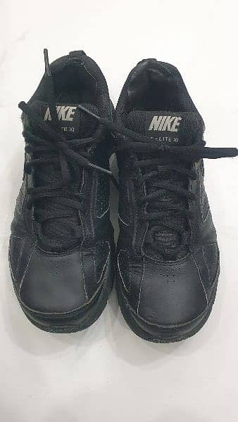 Nike Shoes in best condition for sale 5