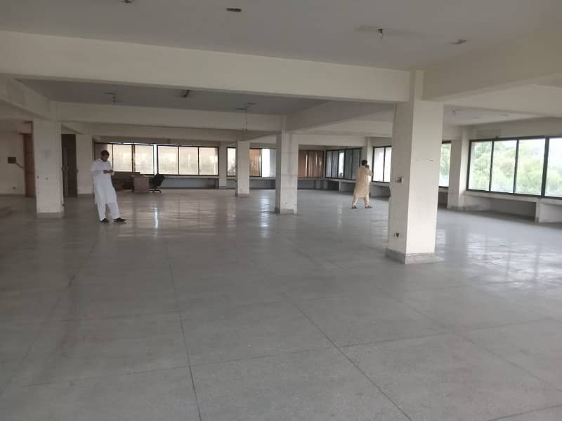 1200 Sqft Ground Floor Commercial Space Available On Rent Located In F-7 Islamabad 5