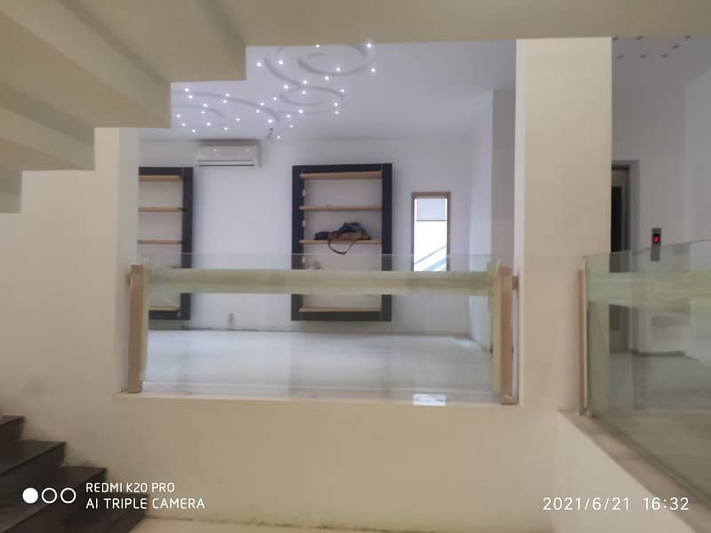 F-6 Prime Location Luxury House Available For Sale 18000 Sqft 2000 Sqyd 7