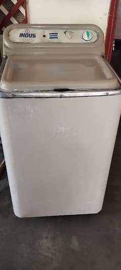 Indus washing machine, metallic body, spinner 0