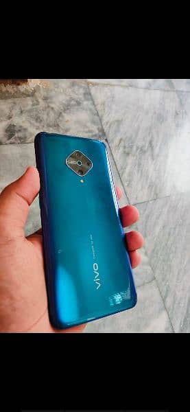 vivo y51 charger or box 0