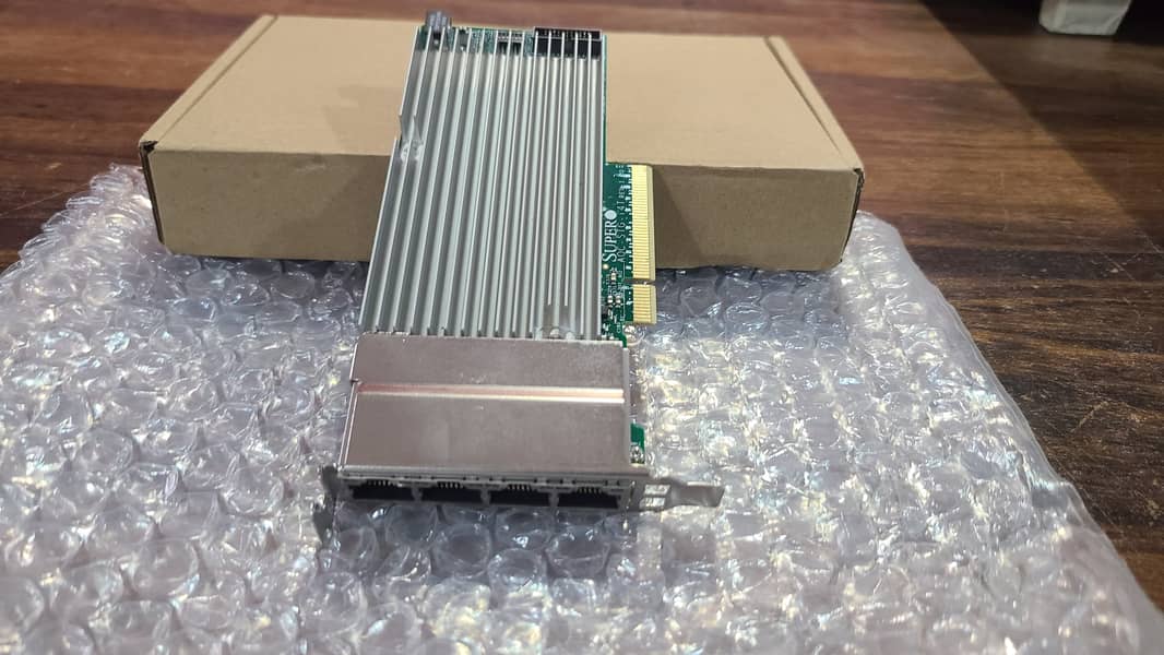 Supermicro AOC-STG-i4T - network adapter - PCIe 3.0 x8 - 10Gb Ethernet 10