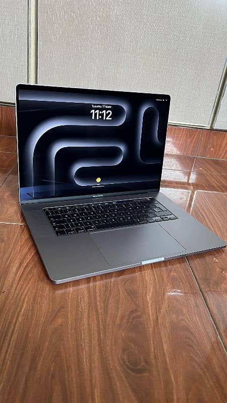 MacBook pro 2019 (32/1Tb_Graphic card 8GB) 3