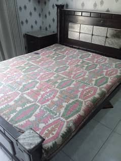 Double bed with mattress and one side table 0