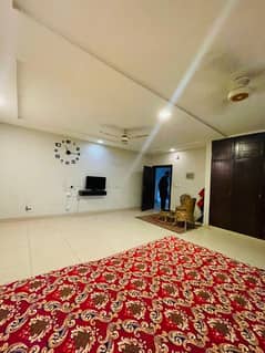 Furnished studio apartment available for rent 0