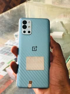 ONEPLUSE9r