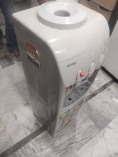 ORIENT 3 taps water dispenser with fridge (like new)