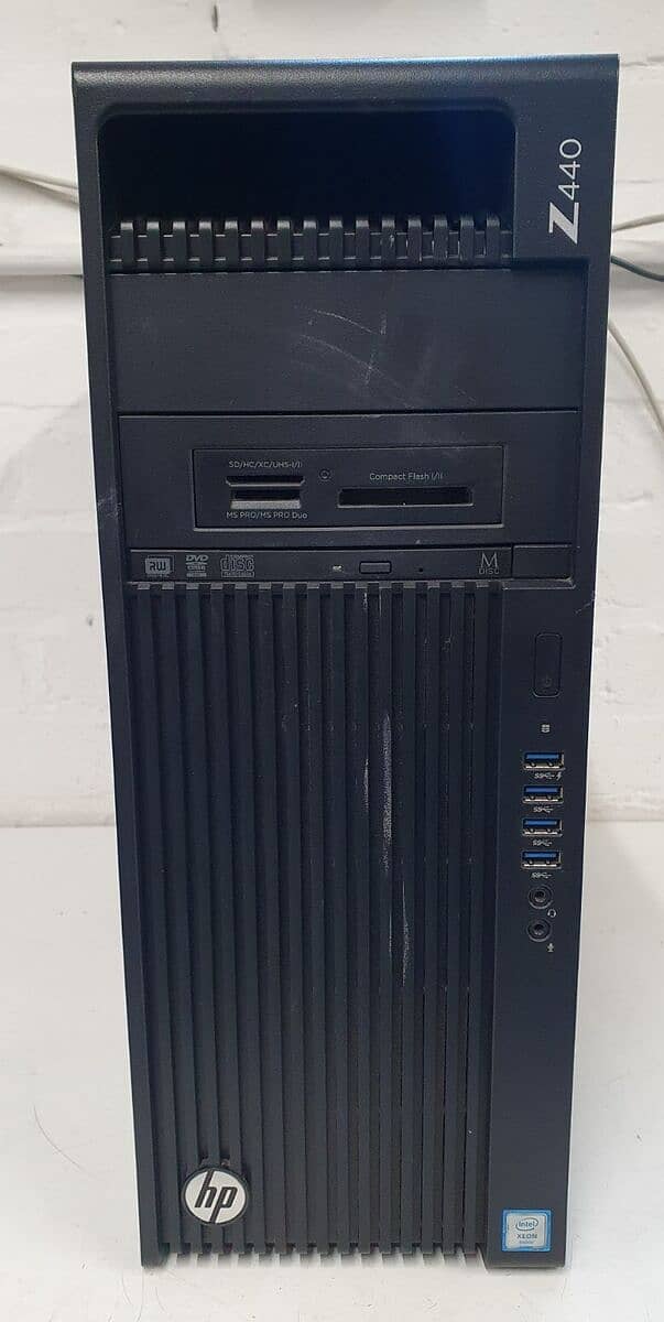 HP Z440 (512 GB SSD, Intel Xeon E5-1650, 3.6GHz, 32GB RAM, Nvidia Quad 5