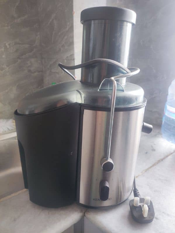 Kenwood metallic juicer 2