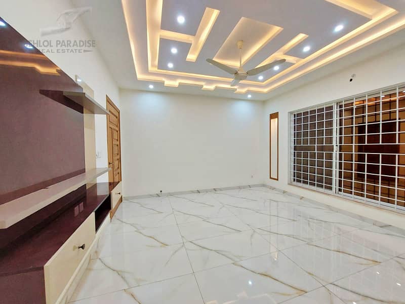 One kanal brand new Luxury designer house is Available for sale in Dha 02 islamabad 19