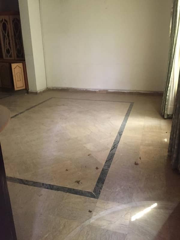 7MARLA BEAUTIFUL HOUSE AWAILABLE FOR SALE IN FASIAL TOWN BLOCK D 5