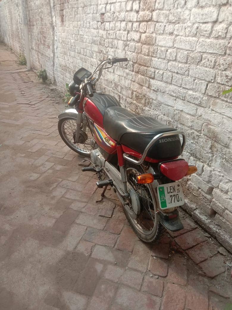 Honda CD 70 2015 1