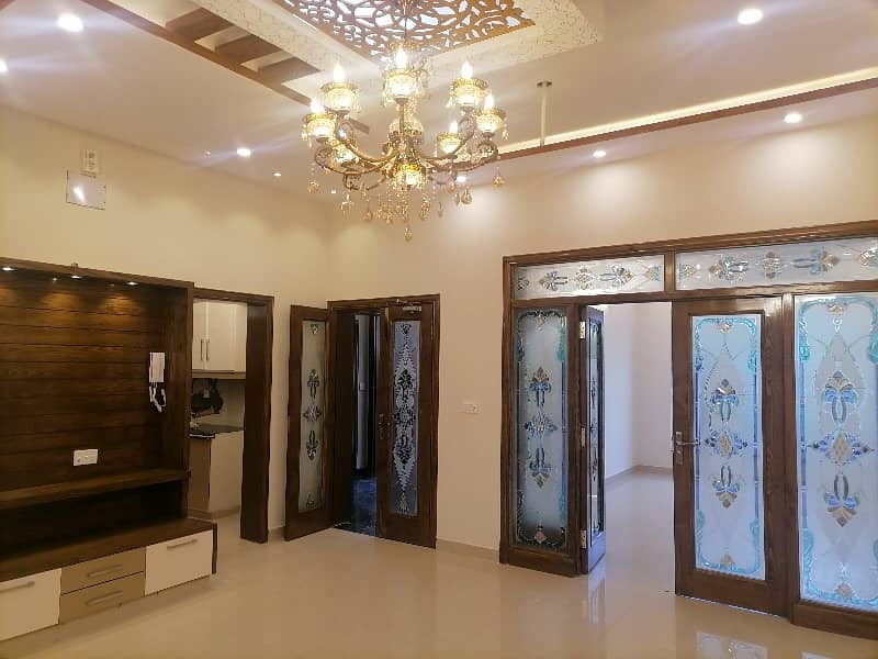 Ideal 10 Marla House Available In Tariq Gardens - Block C, Lahore 1