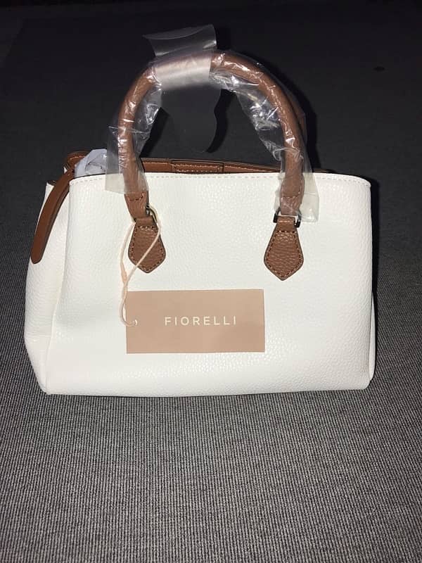 UK’s Branded New Handbag By Fiorelli. 7