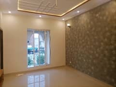 Gulshan-e-Lahore Upper Portion Sized 1 Kanal For rent